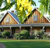 The Carriages Boutique Hotel  Vineyard - New Castle Holiday