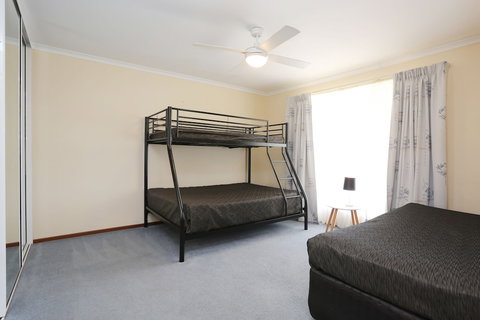 Moonta Bay Accommodation - New Castle Holiday 3