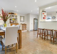 Bayview Gardens Apartments - New Castle Holiday