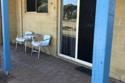 Lous Place - New Castle Holiday 2