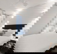 District Fitzroy - New Castle Holiday