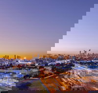 Oaks Brisbane Woolloongabba Suites - New Castle Holiday