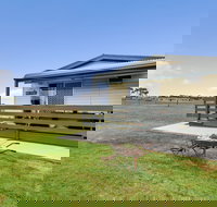 The Oxley Estate - New Castle Holiday