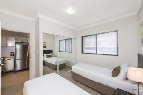 Dolphin Quay Apartments - New Castle Holiday 2