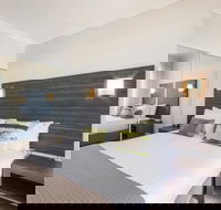 Dolphin Quay Apartments - New Castle Holiday