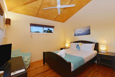 Seascape Holidays - 8 Surya - New Castle Holiday 3