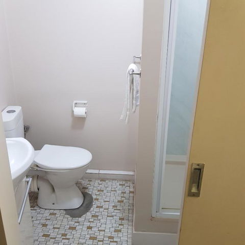 Kalua Motel - New Castle Holiday 1