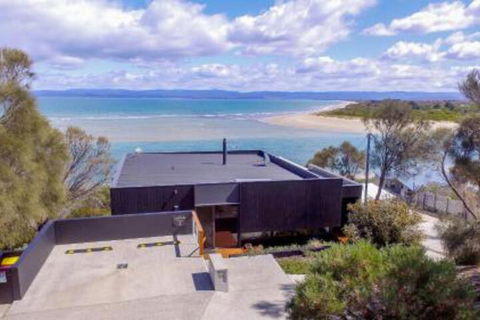 Cocktails With A View - New Castle Holiday 2