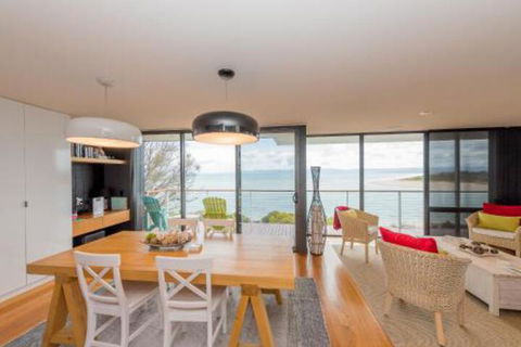 Cocktails With A View - New Castle Holiday 6