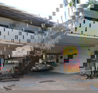 Frogshollow Backpackers - New Castle Holiday