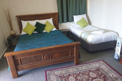 Exchange Hotel Toogoolawah - New Castle Holiday 1