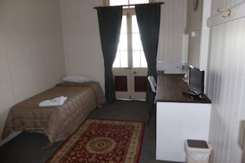 Exchange Hotel Toogoolawah - New Castle Holiday 7