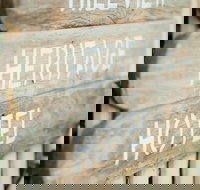 Hillview Heritage Farm Stay - New Castle Holiday