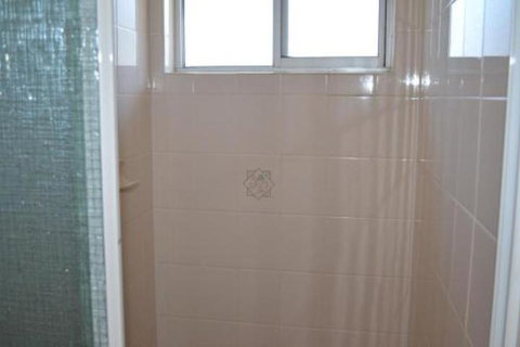 Sundial Holiday Units - New Castle Holiday 6