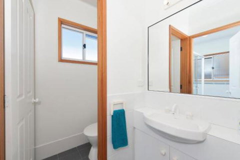 Portside - New Castle Holiday 7