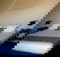 Neagles Retreat Villas - New Castle Holiday