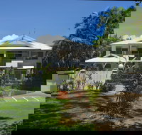 Seascape Holidays - Tropic Sands - New Castle Holiday