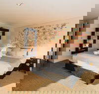 The Roozen Residence - New Castle Holiday