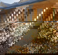 Grovely House Bed  Breakfast - New Castle Holiday