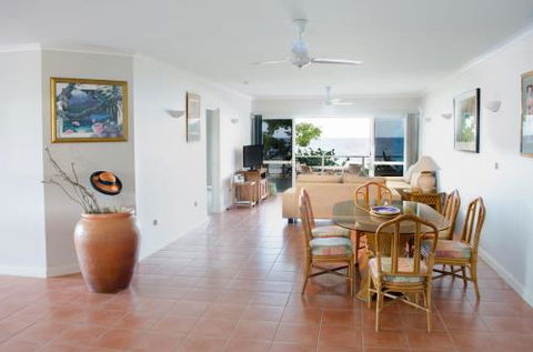 Ulysses 1 - New Castle Holiday 5