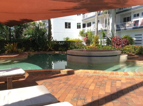 Ulysses 1 - New Castle Holiday 2