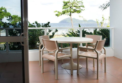 Ulysses 1 - New Castle Holiday 6