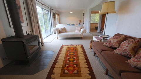Sisters Beach House - New Castle Holiday 5