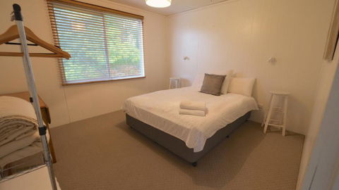 Sisters Beach House - New Castle Holiday 4