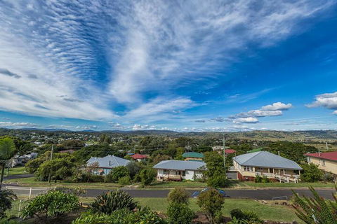 Boonah Hilltop Cottage - New Castle Holiday 5