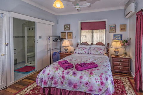 Boonah Hilltop Cottage - New Castle Holiday 0