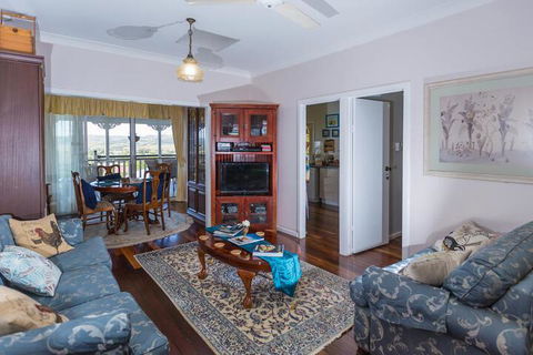 Boonah Hilltop Cottage - New Castle Holiday 2
