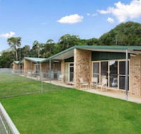 Tailwaggers Rainforest Retreat - New Castle Holiday