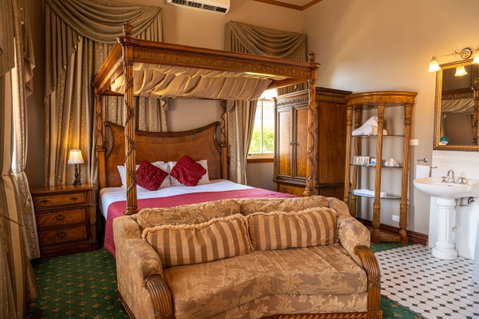 Denison Boutique Hotel - New Castle Holiday 7