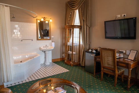 Denison Boutique Hotel - New Castle Holiday 10