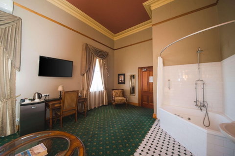 Denison Boutique Hotel - New Castle Holiday 16