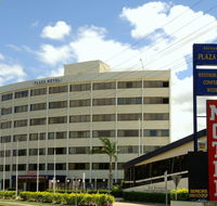 Rockhampton Plaza Hotel - New Castle Holiday
