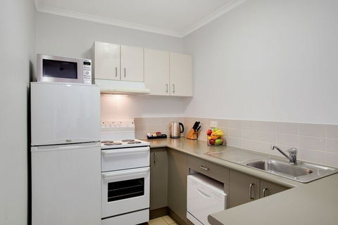 Williamstown Residences - New Castle Holiday 8