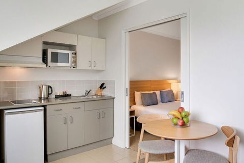 Williamstown Residences - New Castle Holiday 15