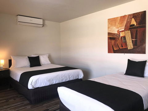 Guiding Star Hotel - New Castle Holiday 8