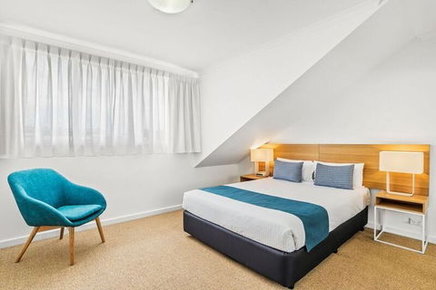 Williamstown Residences - New Castle Holiday 13