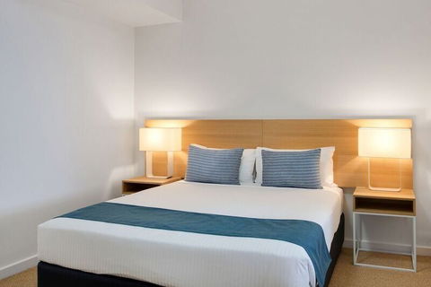 Williamstown Residences - New Castle Holiday 14