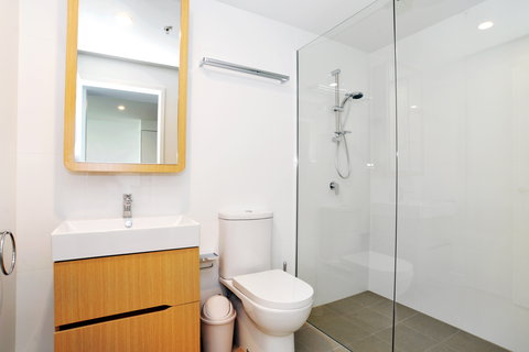 Arise Brisbane One - New Castle Holiday 8