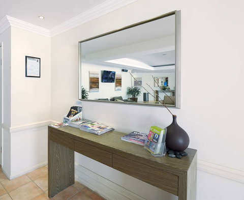 Central West End Apartments - New Castle Holiday 5