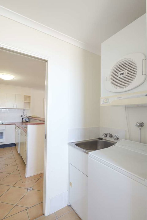 Central West End Apartments - New Castle Holiday 17