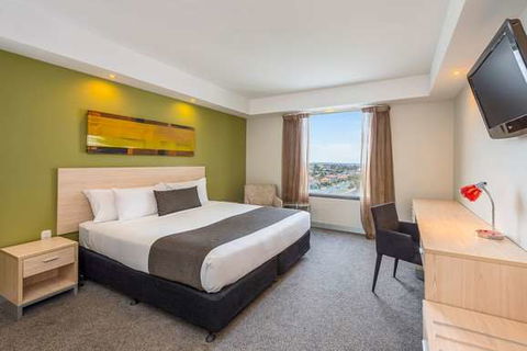 Mantra Tullamarine Hotel - New Castle Holiday 2