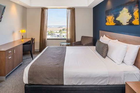 Mantra Tullamarine Hotel - New Castle Holiday 8