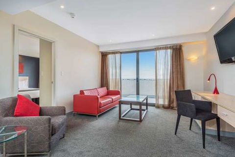 Mantra Tullamarine Hotel - New Castle Holiday 12