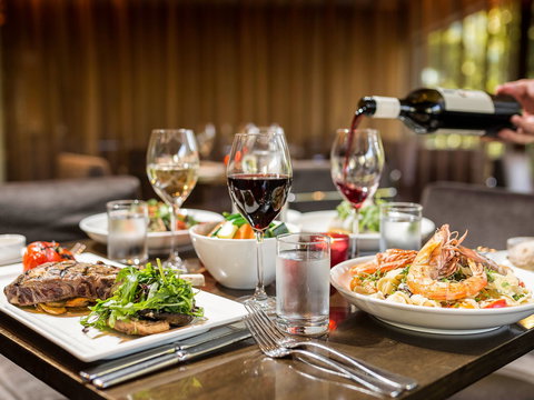 Novotel Canberra - New Castle Holiday 9