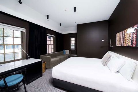 Peppers Gallery Hotel, Canberra - New Castle Holiday 8