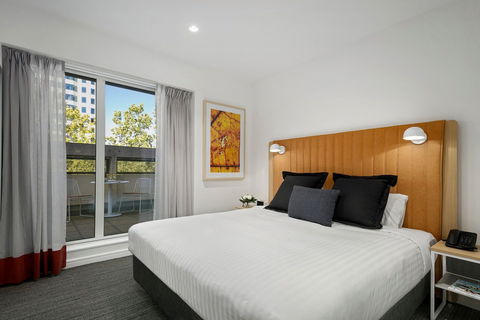 Quest Canberra City Walk - New Castle Holiday 8